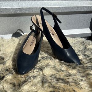 Life Stride Dark Black Slingback Heels